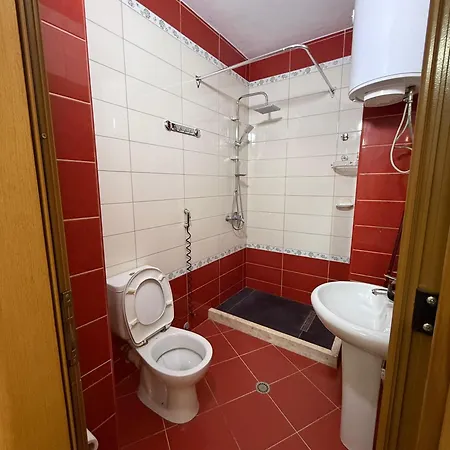 Side Two-bedroom דירה דורס