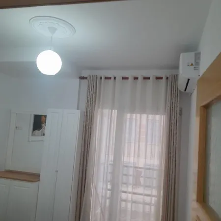 דירה Side Two-bedroom