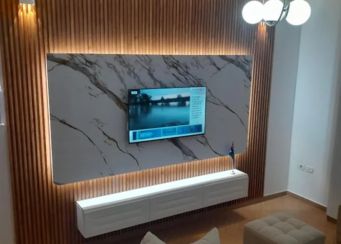 Side Two-bedroom Apartamento *