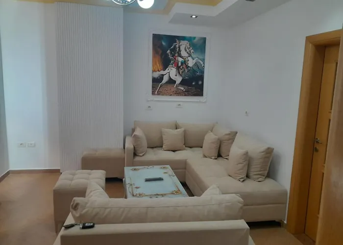 Side Two-bedroom Apartamento Durrës